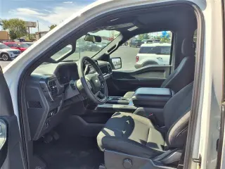 Ford F-150 2024 4x4 STX 4 puertas SuperCrew 5,5 pies de cajón