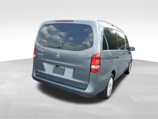 Mercedes-Benz Metris 2023 Passenger 4dr Mini-Van