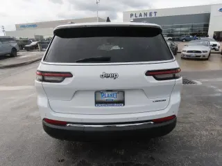 Jeep Grand Cherokee L 2023 4x2 Laredo 4dr SUV