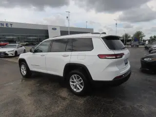 Jeep Grand Cherokee L 2023 4x2 Laredo 4dr SUV