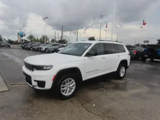 Jeep Grand Cherokee L 2023 4x2 Laredo 4dr SUV