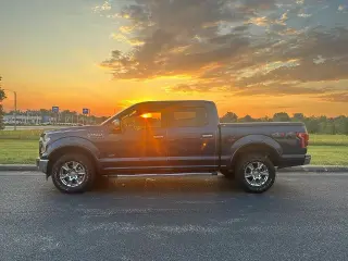 Ford F-150 2017 4x4 Lariat 4dr SuperCrew 5.5 ft. SB