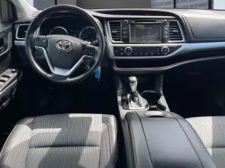 Toyota Highlander 2019 LE 4dr SUV (3.5L V6)