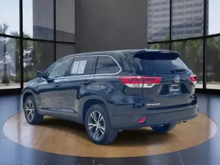Toyota Highlander 2019 LE 4dr SUV (3.5L V6)
