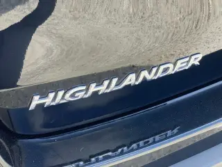 Toyota Highlander 2019 LE 4dr SUV (3.5L V6)