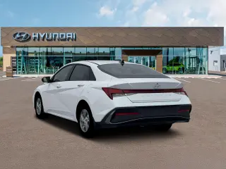 Hyundai ELANTRA 2026 SE 4p Sedana