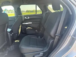 Ford Explorer 2021 AWD XLT 4dr SUV