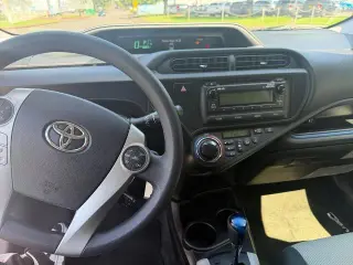 Toyota Prius c 2013 Two 4dr Hatchback