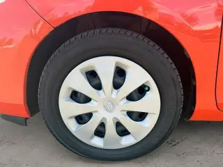 Toyota Prius c 2013 Two 4dr Hatchback