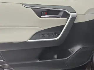 Toyota RAV4 Hybrid 2025 AWD XLE 4dr SUV