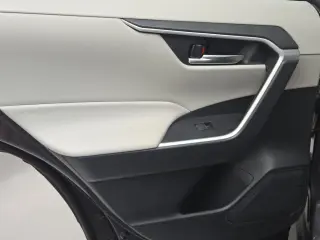 Toyota RAV4 Hybrid 2025 AWD XLE 4dr SUV