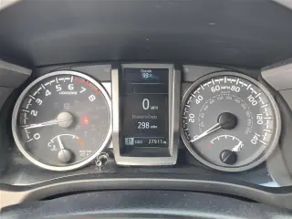 Toyota Tacoma 2023 4x2 TRD Sport 4puertas Doble Cabina 5.0 ft SB