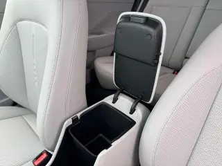Hyundai KONA 2026 SEL Premium 4dr SUV