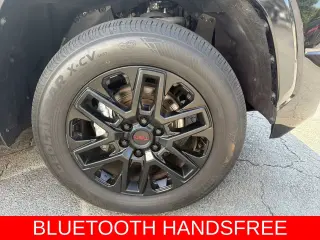 Toyota Tundra 2023 4x4 SR5 4p Cab Pickup SB
