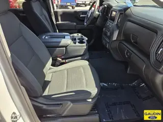 Chevrolet Silverado 1500 2022 4x2 Custom 4p Cabina Crew 5.8 ft. CB