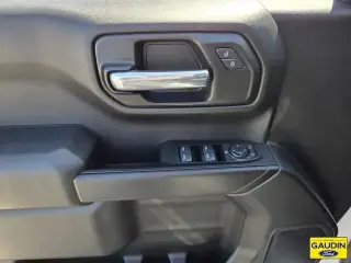 Chevrolet Silverado 1500 2022 4x2 Custom 4p Cabina Crew 5.8 ft. CB