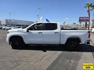 Chevrolet Silverado 1500 2022 4x2 Custom 4p Cabina Crew 5.8 ft. CB