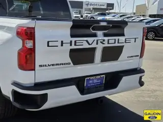 Chevrolet Silverado 1500 2022 4x2 Custom 4p Cabina Crew 5.8 ft. CB