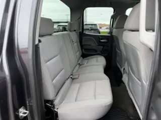 Chevrolet Silverado 1500 2015 4x4 LS 4dr Cab doble 6.5 pies ST