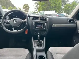 Volkswagen Jetta 2017 1.4T S 4dr Sedan 6A