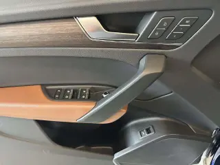 Audi Q5 2023 AWD quattro Premium 40 TFSI 4p SUV