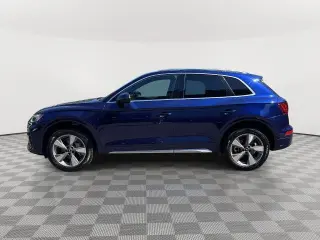 Audi Q5 2023 AWD quattro Premium 40 TFSI 4p SUV