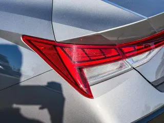 Hyundai ELANTRA 2025 SEL Convenience Sedán de 4 puertas