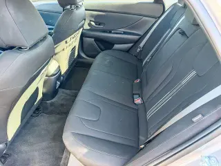 Hyundai ELANTRA 2025 SEL Convenience Sedán de 4 puertas