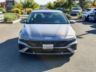 Hyundai ELANTRA 2025 SEL Convenience Sedán de 4 puertas
