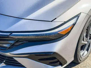 Hyundai ELANTRA 2025 SEL Convenience Sedán de 4 puertas