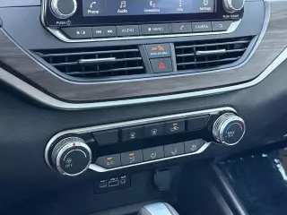 Nissan Altima 2025 2.5 SV 4dr Sedán