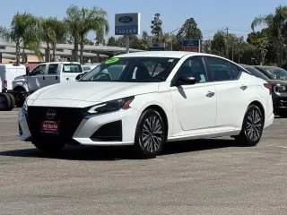 Nissan Altima 2025 2.5 SV 4dr Sedán
