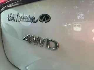 INFINITI QX80 2023 AWD Premium Select SUV de 4 puertas