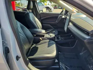 Ford Mustang Mach-E 2023 Select 4dr SUV