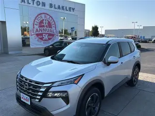 Nissan Rogue 2024 Tracción a las cuatro ruedas SV 4 puertas Crossover