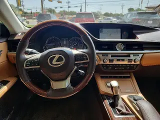 Lexus ES 350 2017 4dr Sedan
