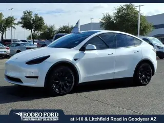 Tesla Model Y 2022 AWD Long Range 4p Crossover