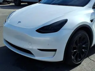 Tesla Model Y 2022 AWD Long Range 4p Crossover