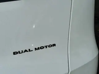Tesla Model Y 2022 AWD Long Range 4p Crossover