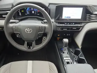 Toyota Camry 2025 SE 4dr Sedán