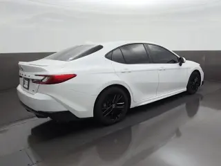 Toyota Camry 2025 SE 4dr Sedán