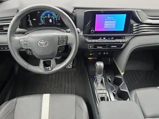 Toyota Camry 2025 SE 4dr Sedan