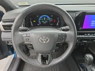 Toyota Camry 2025 SE 4dr Sedan