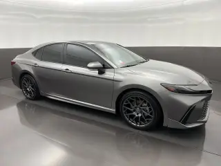 Toyota Camry 2025 SE 4dr Sedán