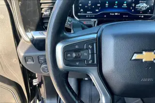 Chevrolet Silverado 1500 2023 4x4 LT 4dr Crew Cab 5.8 ft. SB con 1LT