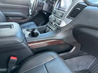 GMC Yukon XL 2018 4x2 SLT SUV 4 puertas