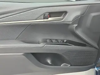 Toyota Camry 2025 SE 4dr Sedan