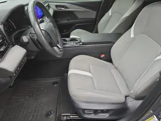 Toyota Camry 2025 SE 4dr Sedan