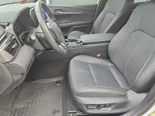 Toyota Camry 2025 SE 4dr Sedan