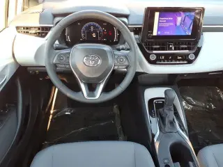 Toyota Corolla 2026 SE 4dr Sedán
